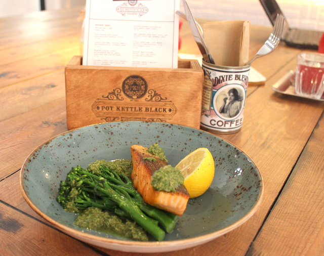 New Brunch Menu Reviewed At Pot Kettle Black, Manchester Hungry Hodophile