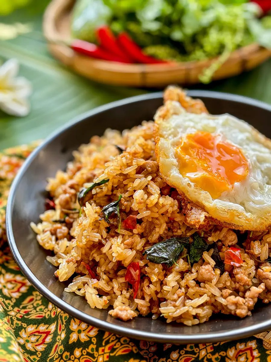 Khao Pad Krapow Recipe (Holy Basil Fried Rice) Hungry in Thailand