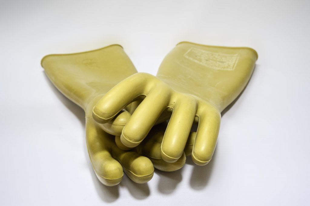 Low voltage insulating gloves Bảo hộ Hưng Thịnh