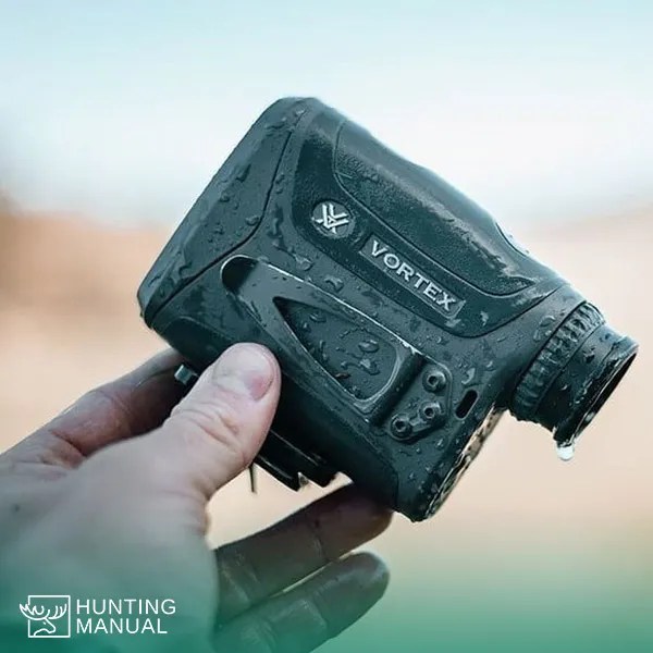 Best 1000 Yard Rangefinder 2022 Reviews with Yardage