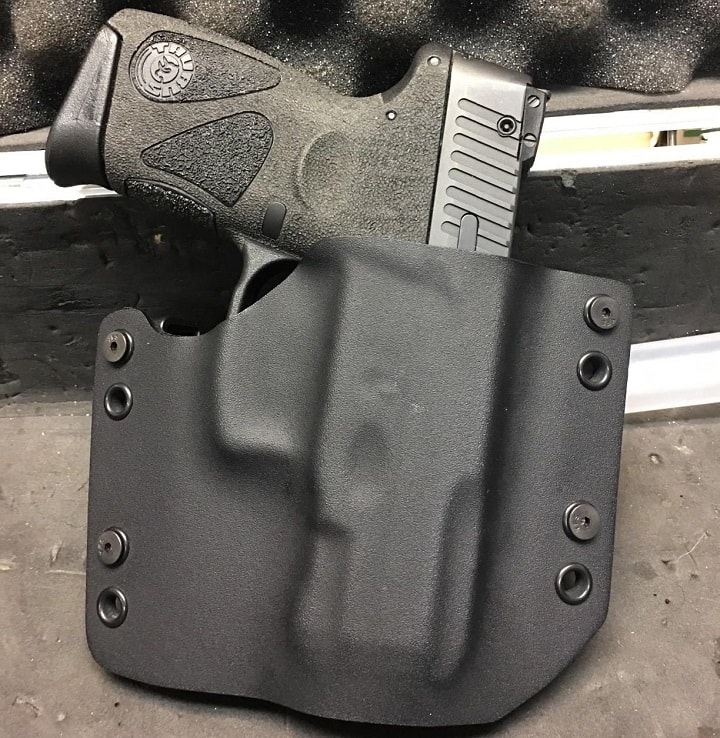 7 Best Kydex Holsters For Handguns [IWB & OWB]