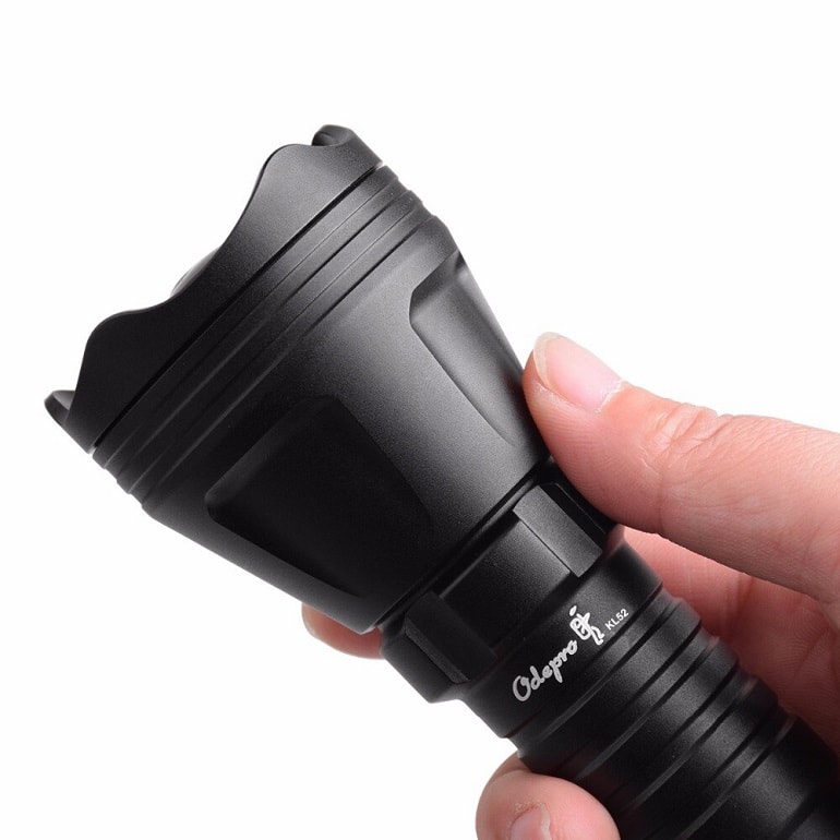 10 Best Predator Hunting Lights Reviewed Best for Coyote Hunting