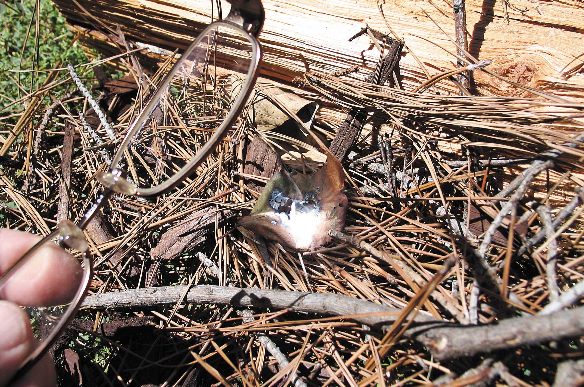 How to Start a Fire With Glasses Hunting Note