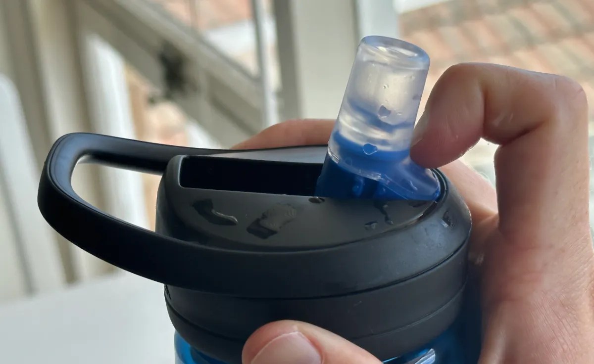 camelbakeddybitevalvelidhowtouseopeninglid2 Hunting Waterfalls