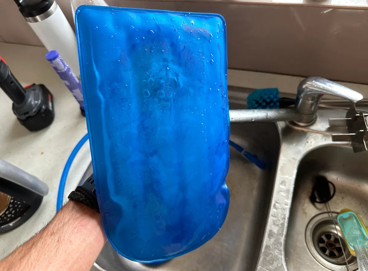 freezingacamelbakbladderbackofbladdericeblockmolded Hunting