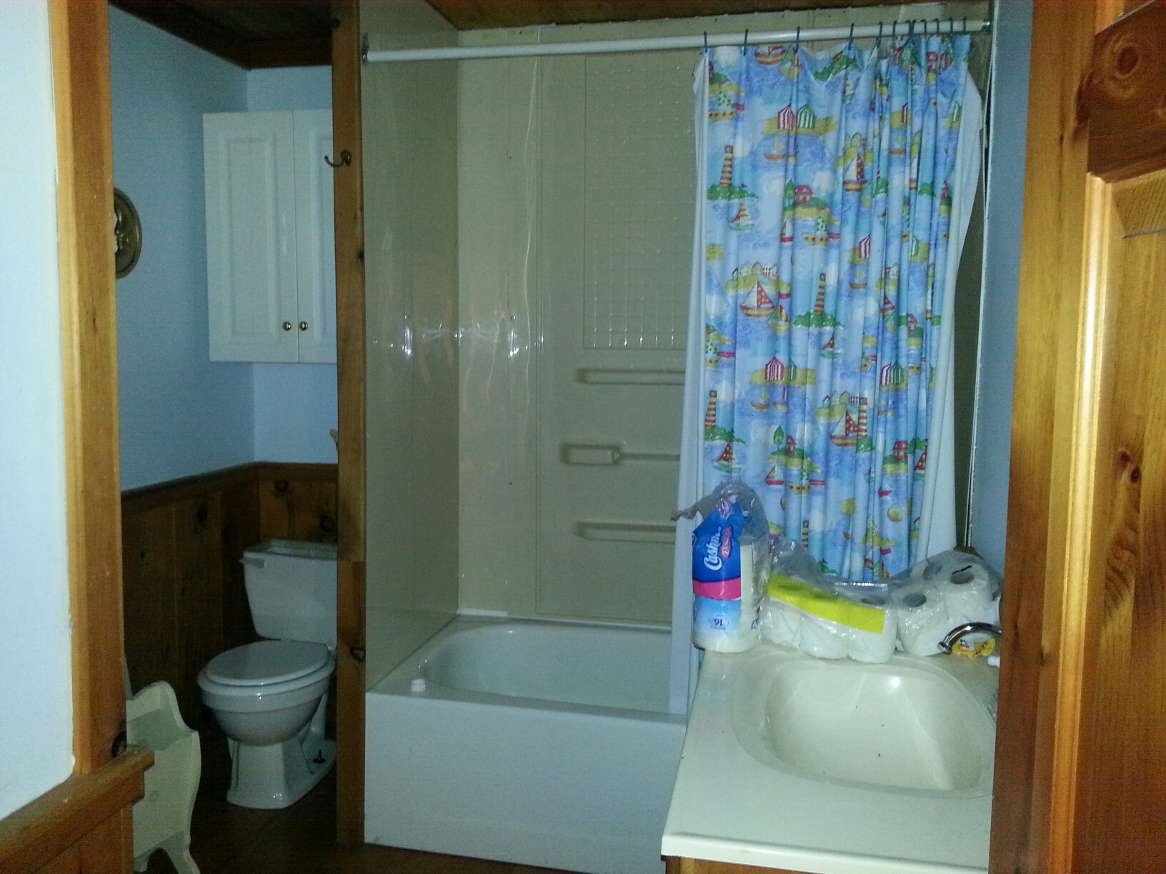 24 Bathroom Cottage & House Rental Short and Long Term Property