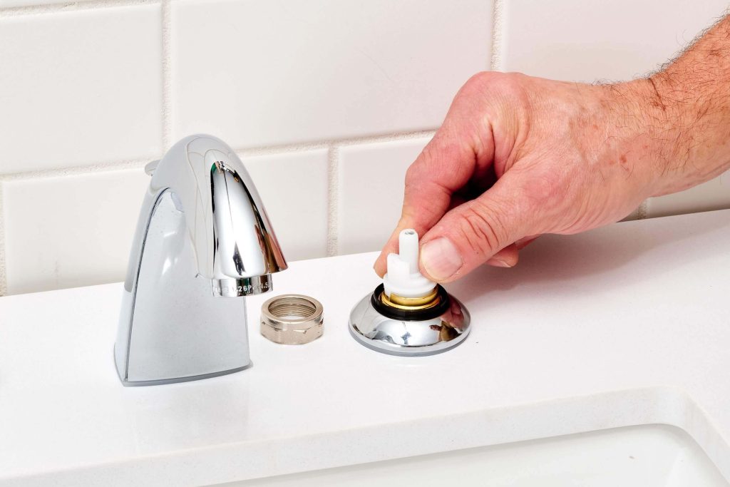 A Guide to Fixing the Leaky Bathtub Faucet with Two Handles Kitchen