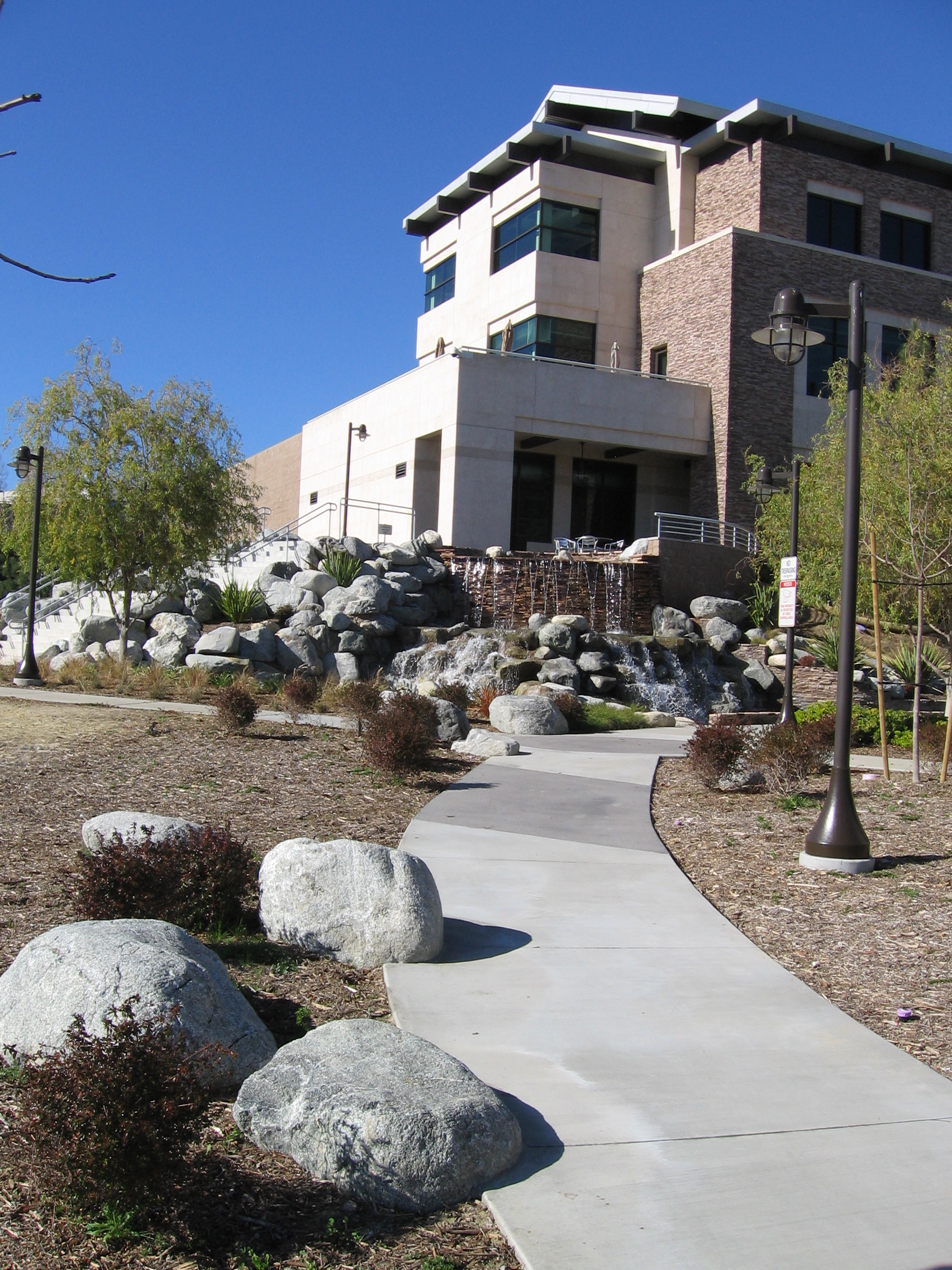 Corporate Campus Water Feature Hutter Designs Landscape