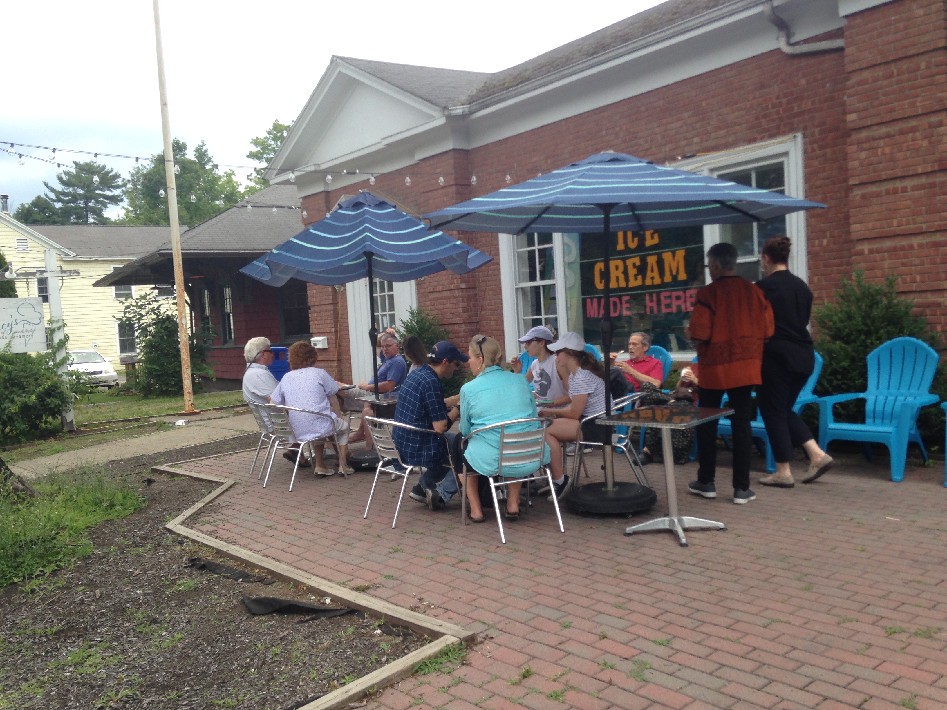 Summer Fun in the Hudson Valley HV Contemporary Homes Modern Design