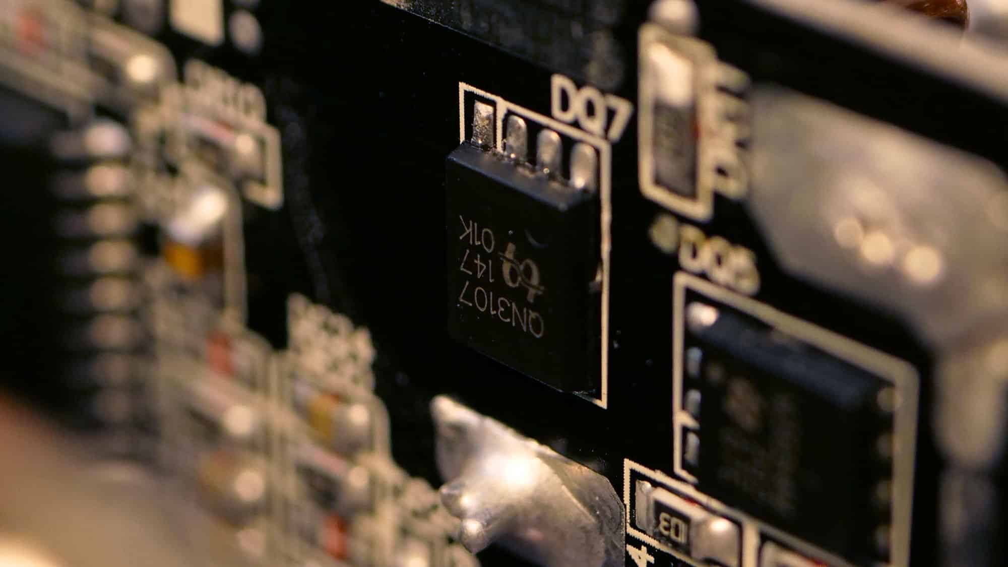 Montech Titan Gold 1200W PSU Review Page 3 of 11 Hardware Busters(04)