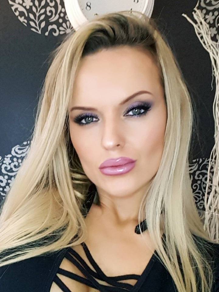 Christina Fox's Instagram, Twitter & Facebook on IDCrawl