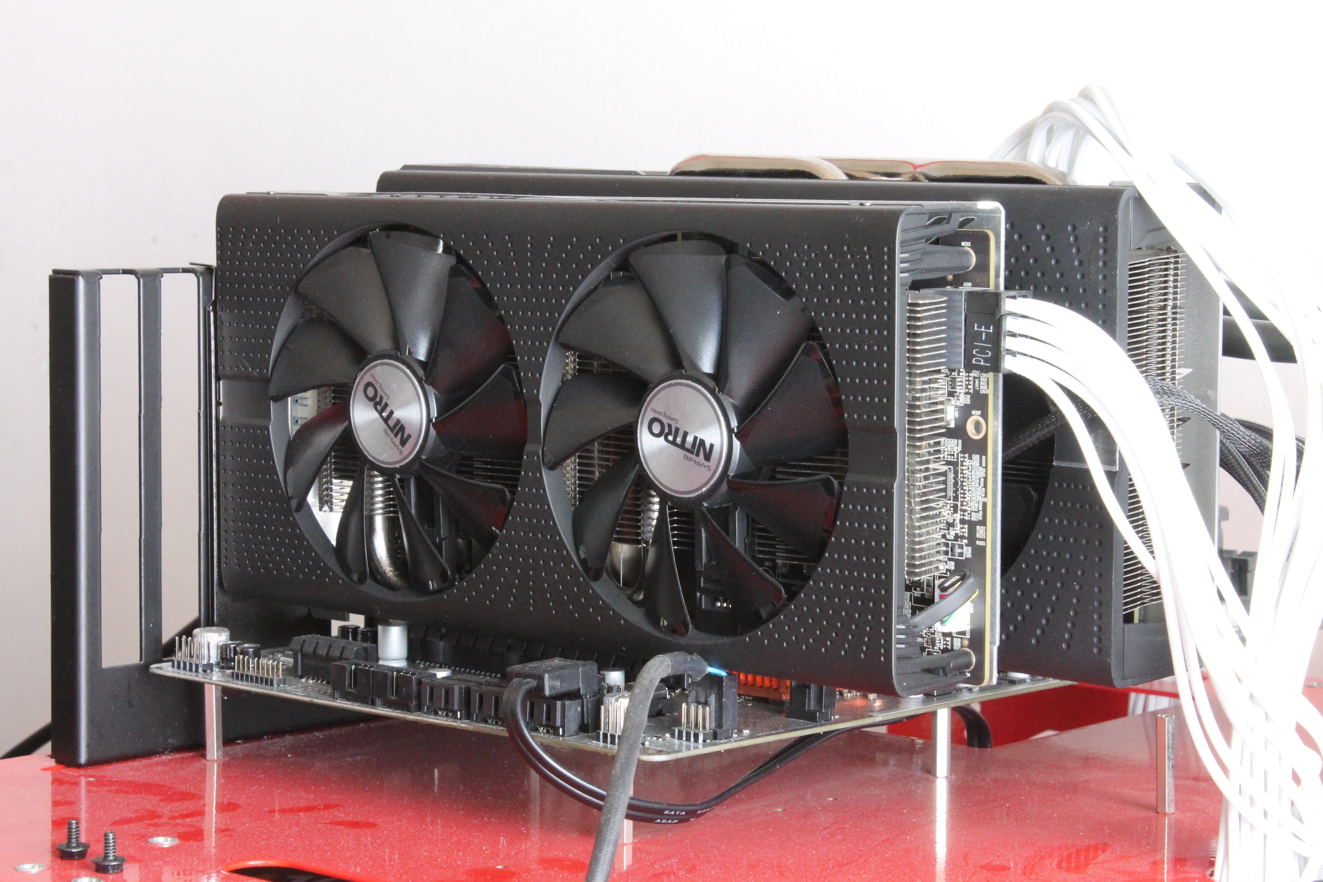 CrossFire tra una RX 580 Nitro+ e una RX 470 Nitro+ Focus