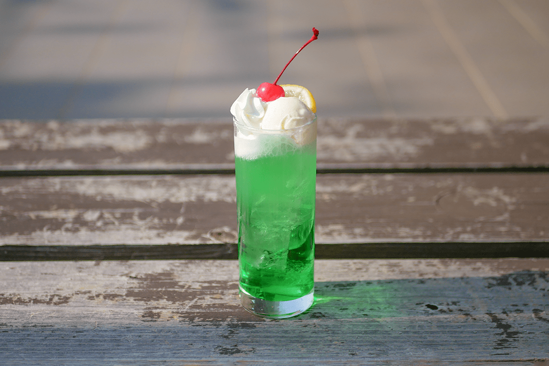 "Stong Cafe" Luxuriously Arranged Cream Soda Appears HYAKKEI
