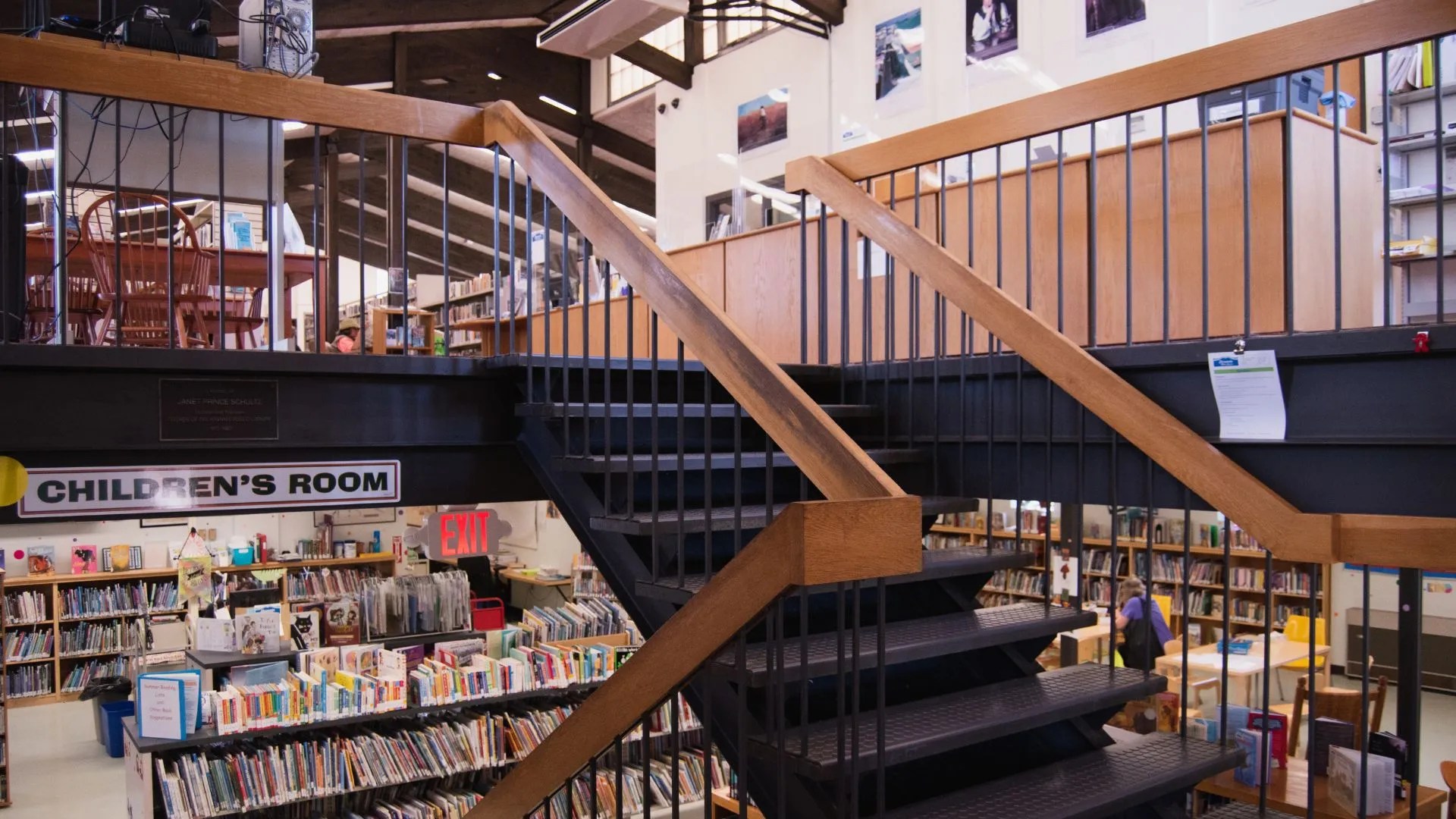 Visiting Hyannis Public Library Hyannis Public Library