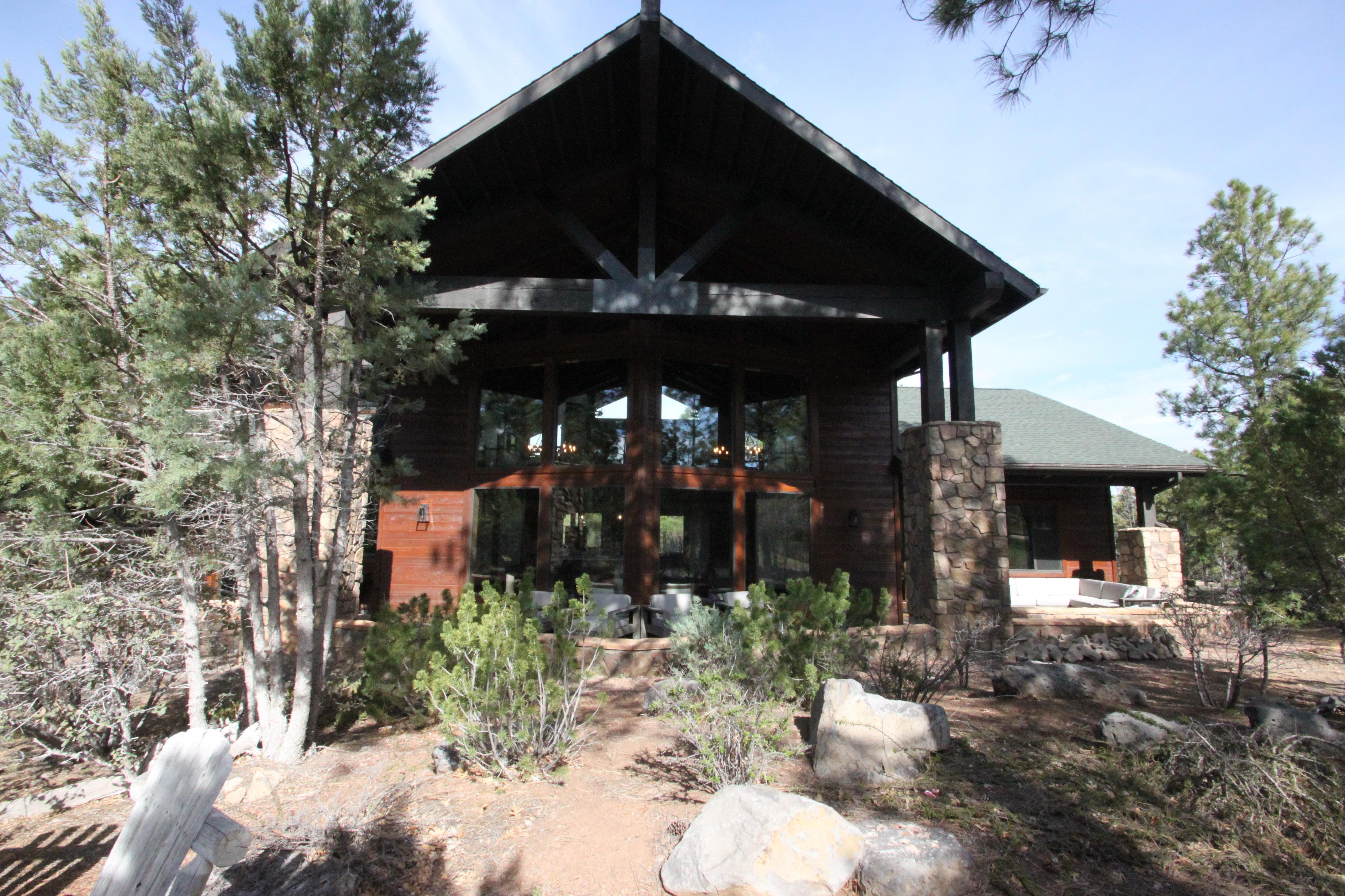 Retreat at Whispering Pines 4 Bedroom Cabin Vacation Rentals Homes