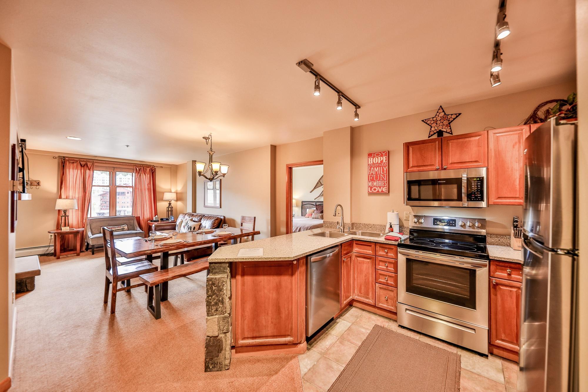 Zephyr Mountain Lodge 1504 2 Bedroom Townhouse Vacation Rentals