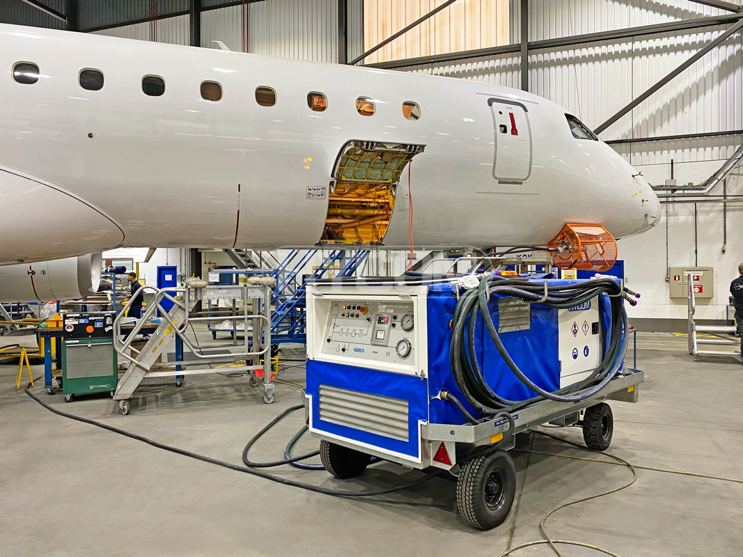 Hydraulic test stands