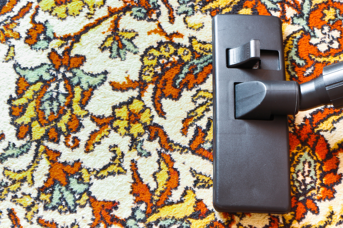 Area Rug Cleaning Tips for the Winter Season