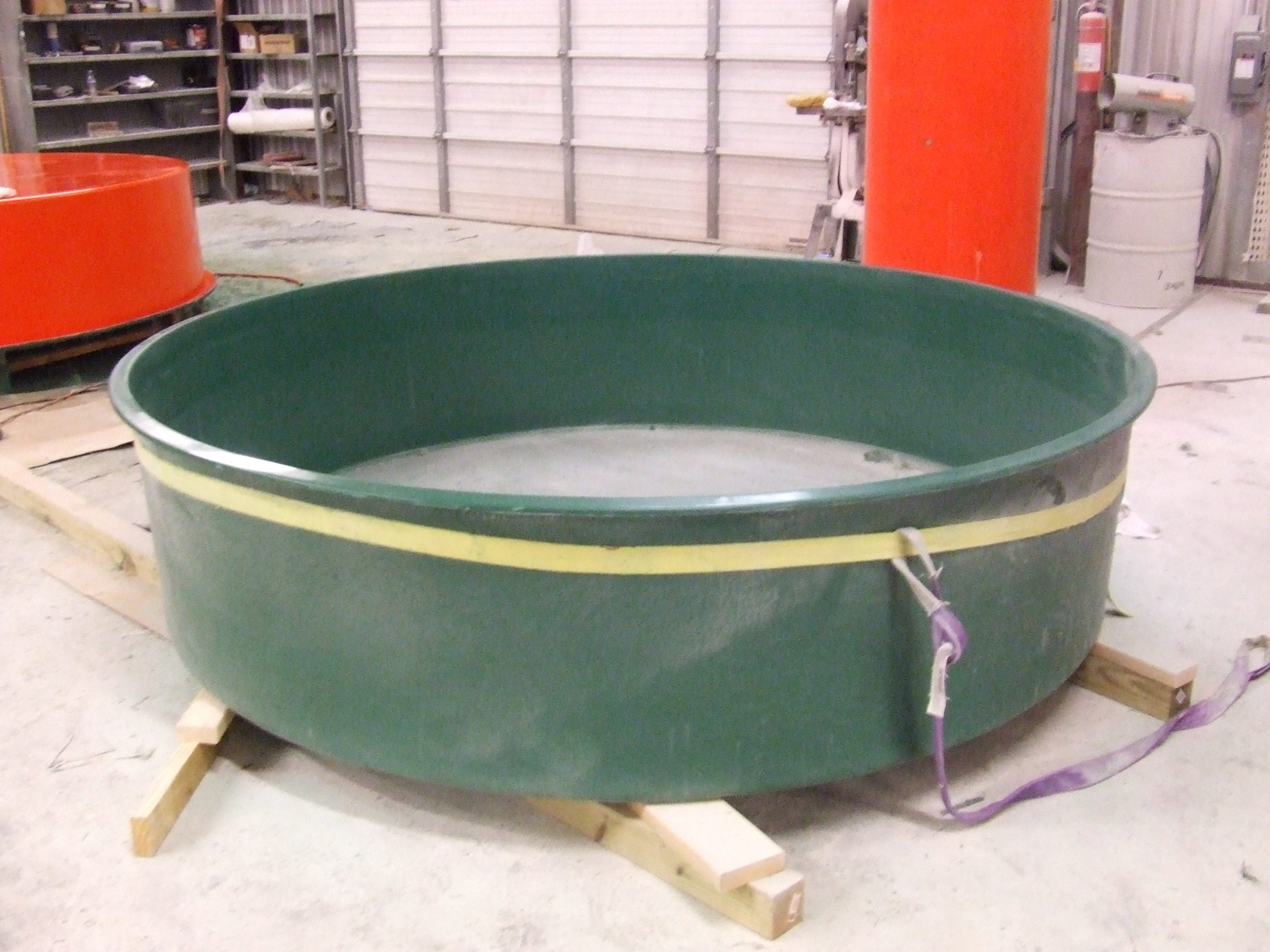 735 gal. Round Fiberglass Tank with Flat Bottom Hydro Composites, LLC