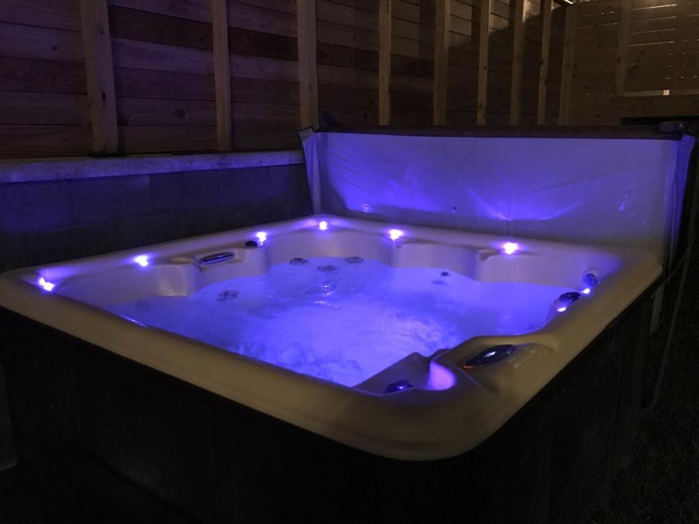 Greenwood Guest House with Hot Tub Nashville, Tennessee