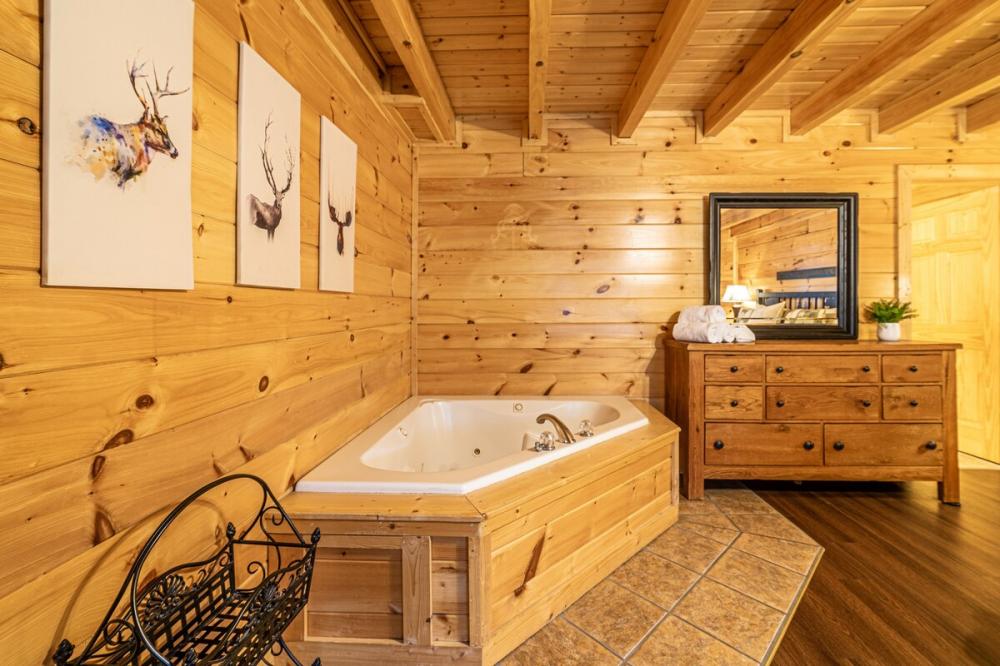 The Cozy Cabin Getaway, Beautiful Gated Community In Sevierville, Tennessee