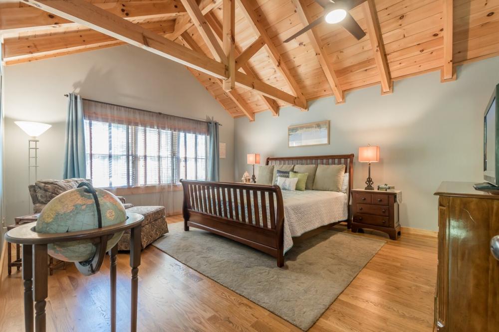 to the Nicest Cabin in Dahlonega,