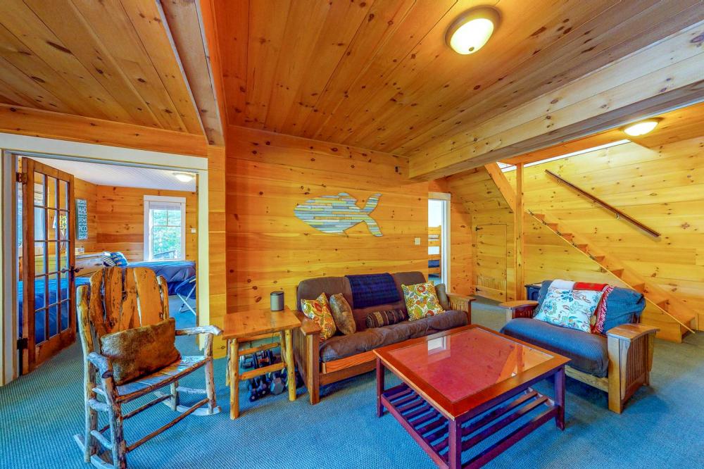 Incredible Cabin Getaway on the Shores of Lake Rescue in Ludlow, Vermont