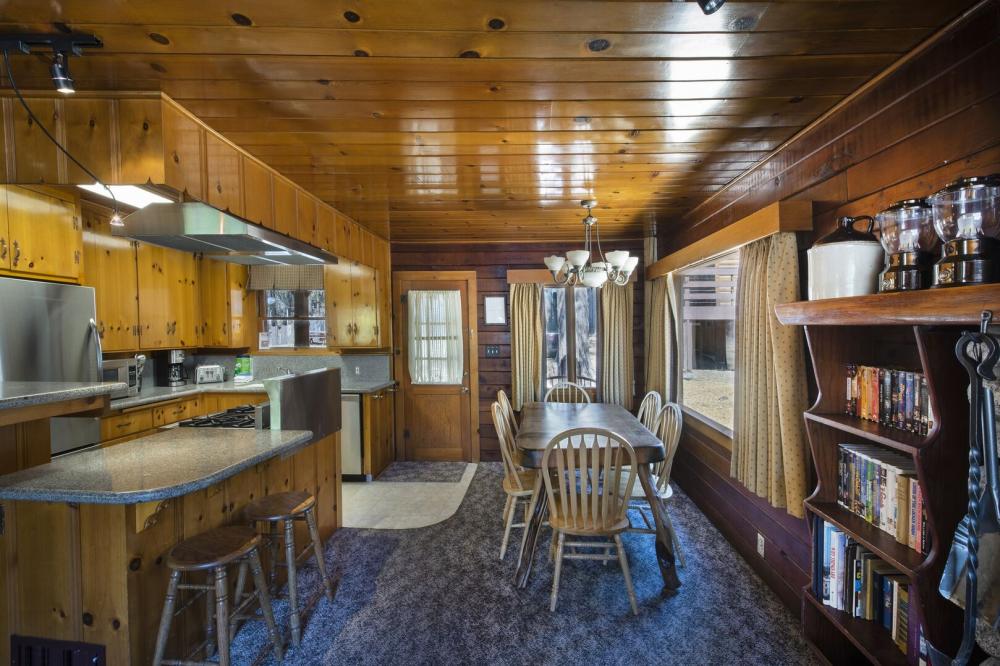 Discover This A Luxurious 2 Bedroom Home with JawDropping Views In Sequoia