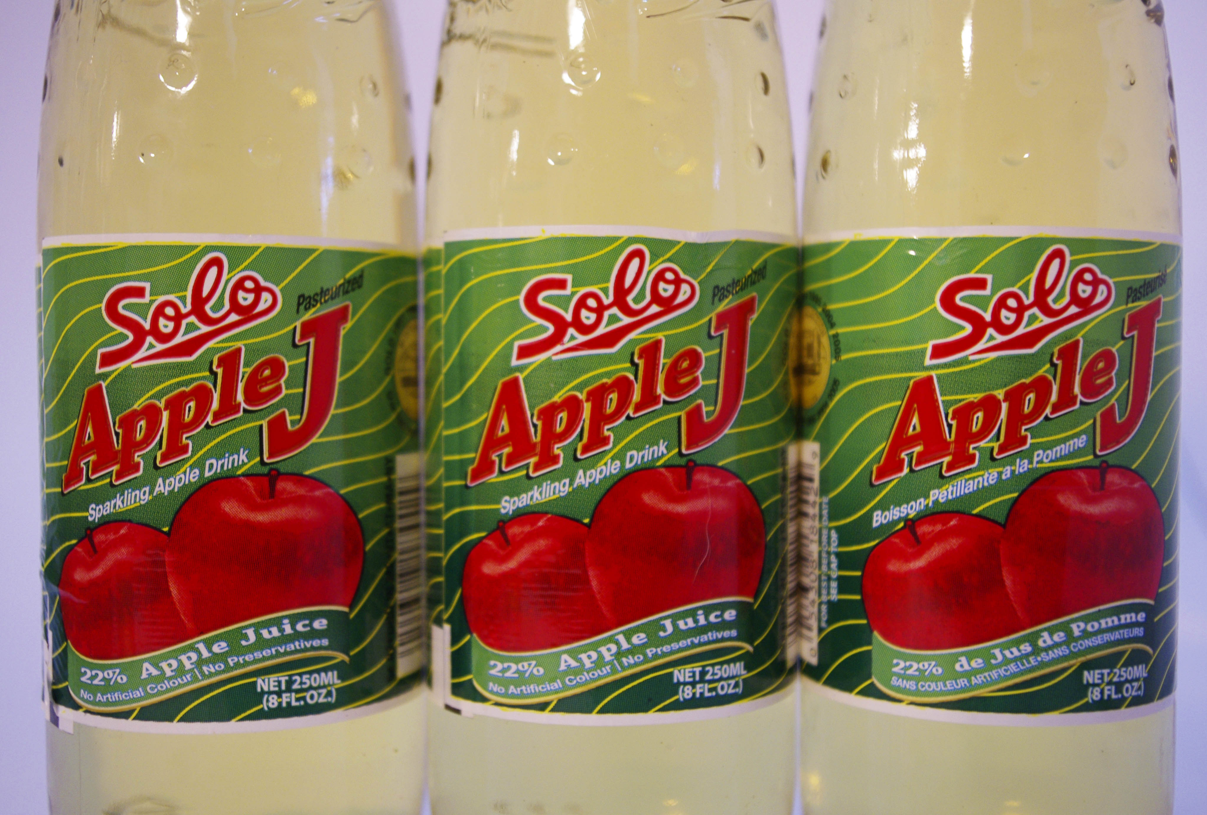 Solo beverages HYLINE LABEL CO LTD.