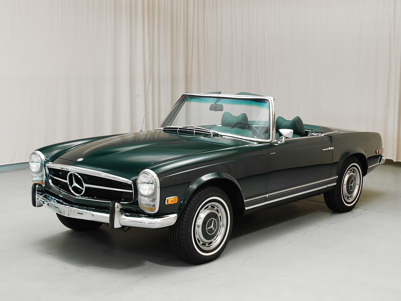 1968 MercedesBenz 280SL Convertible Hyman Ltd.