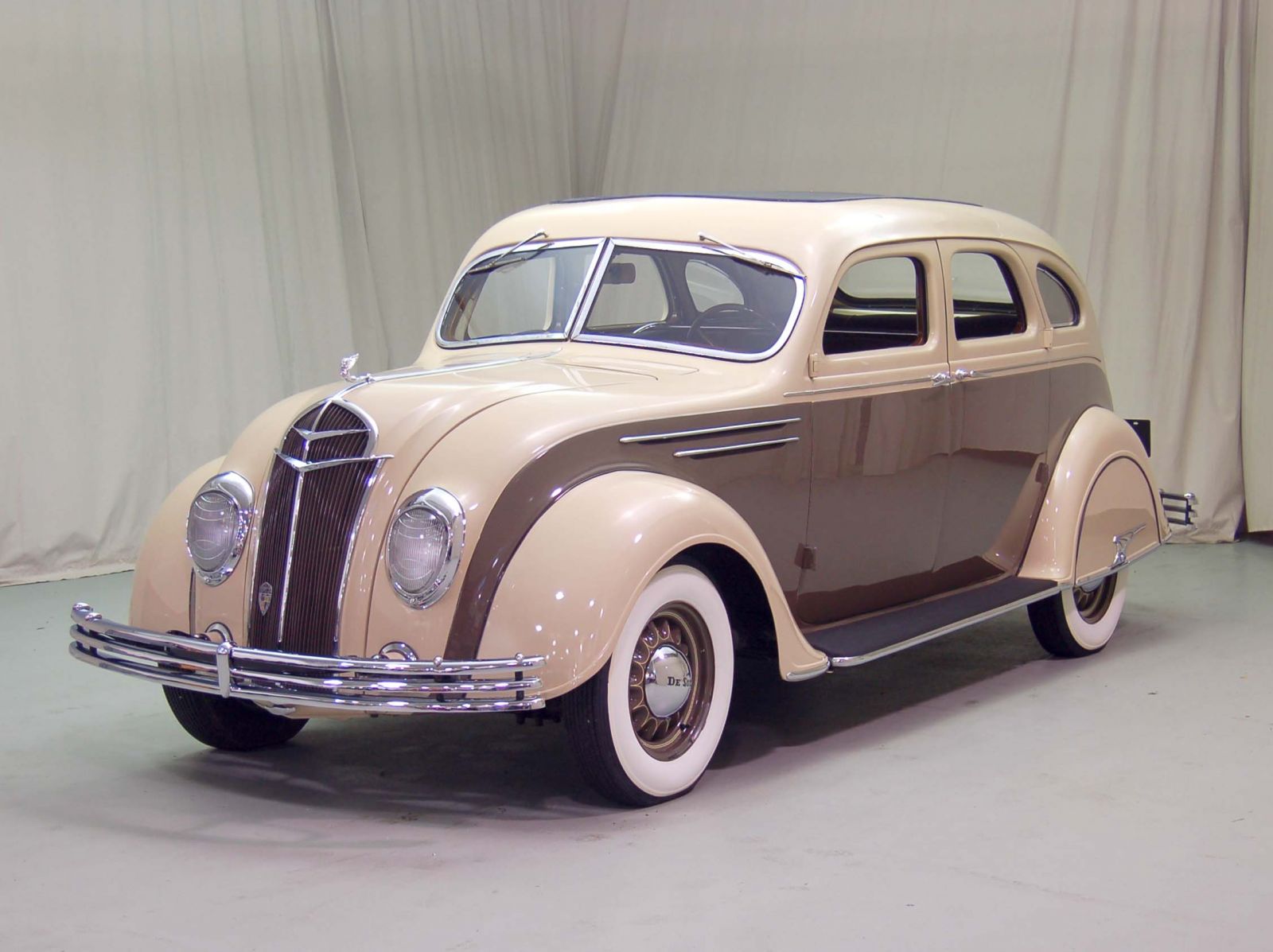 1935 DeSoto Airflow