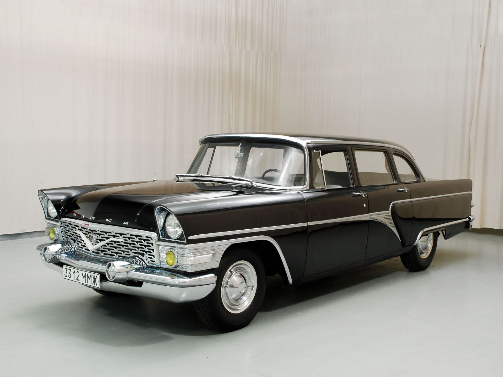 1977 GAZ Chaika M13 Hyman Ltd. Classic Cars