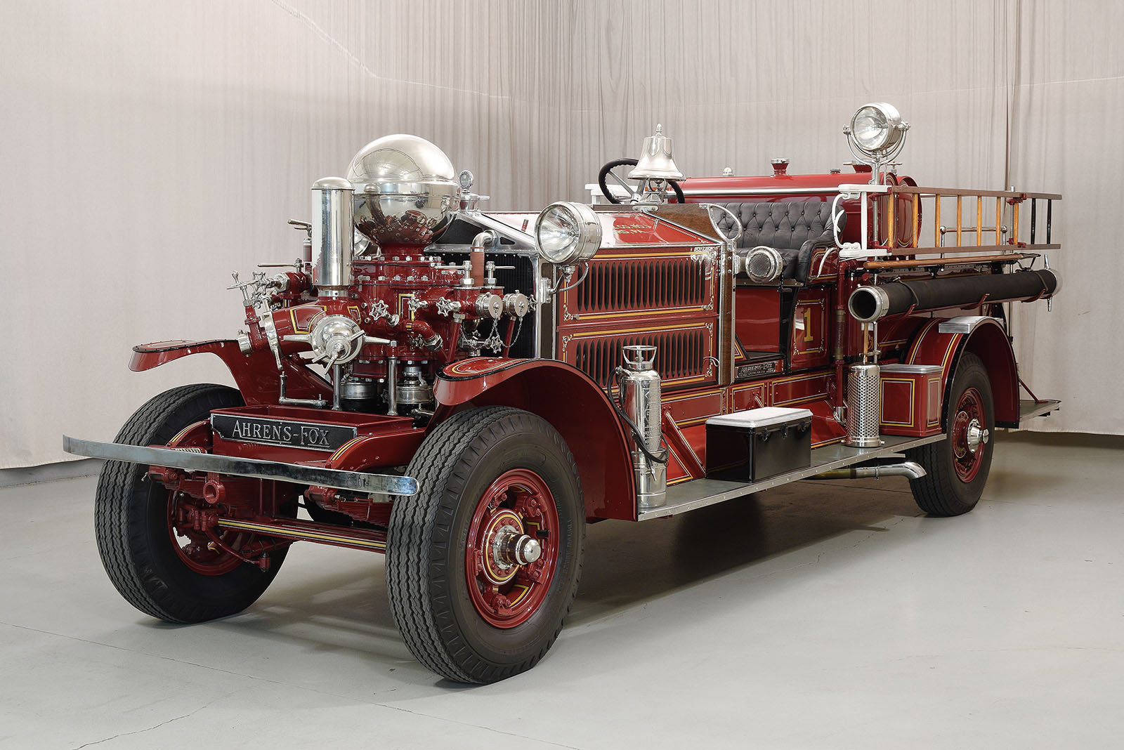 1924 Ahrens Fox NS4 Firetruck