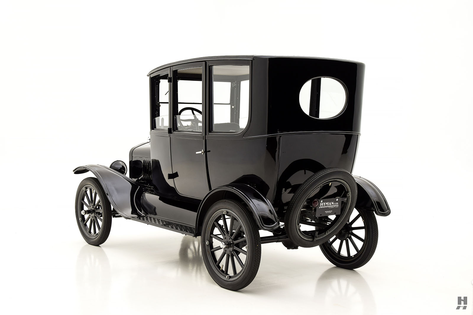 1921 Ford Model T Center Door Sedan For Sale Classic Cars Hyman LTD