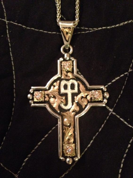 HYO Fan Photo Cross Pendant Hyo Silver