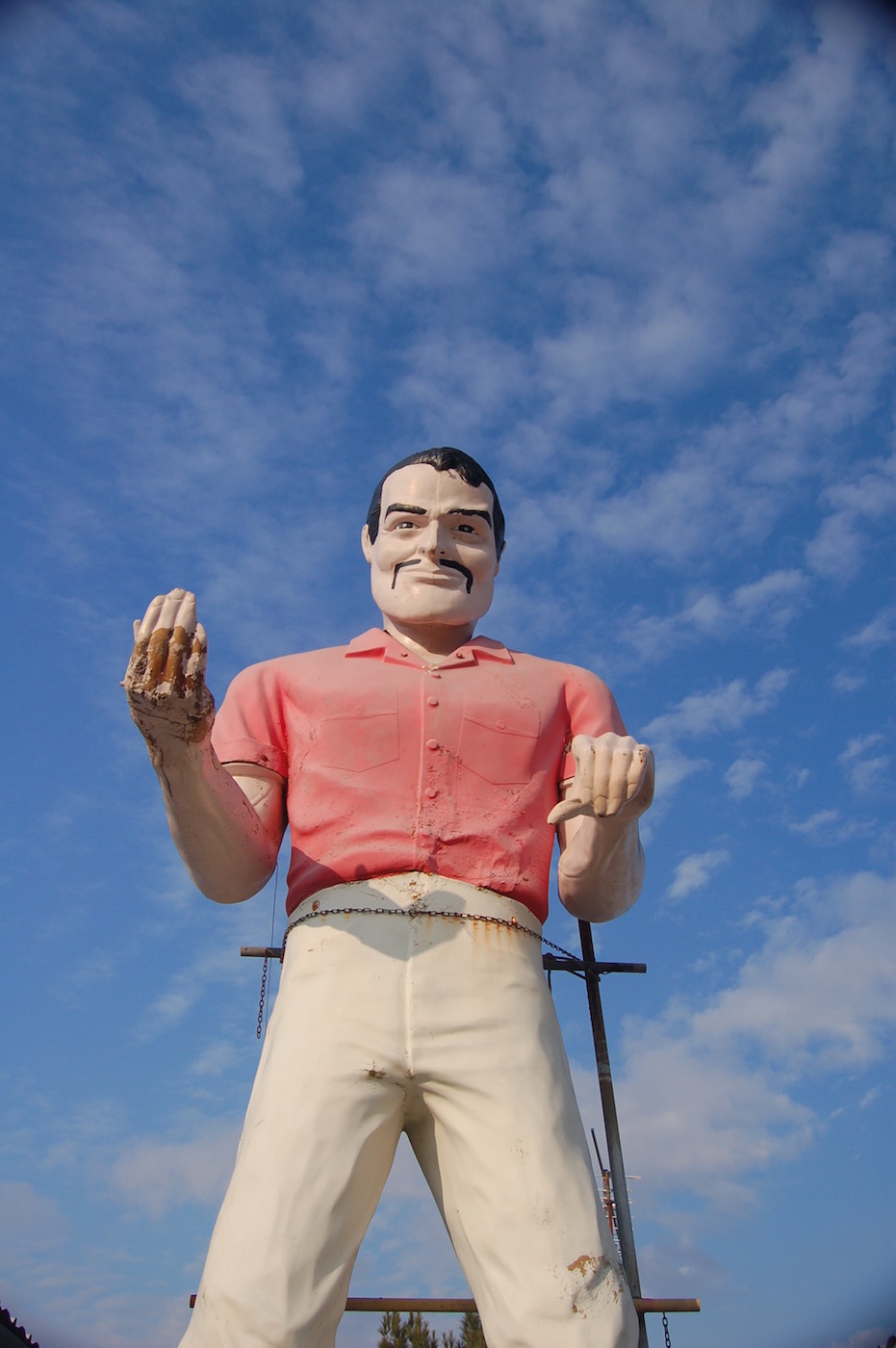 Preserving the Muffler Men, America's Fiberglass Giants