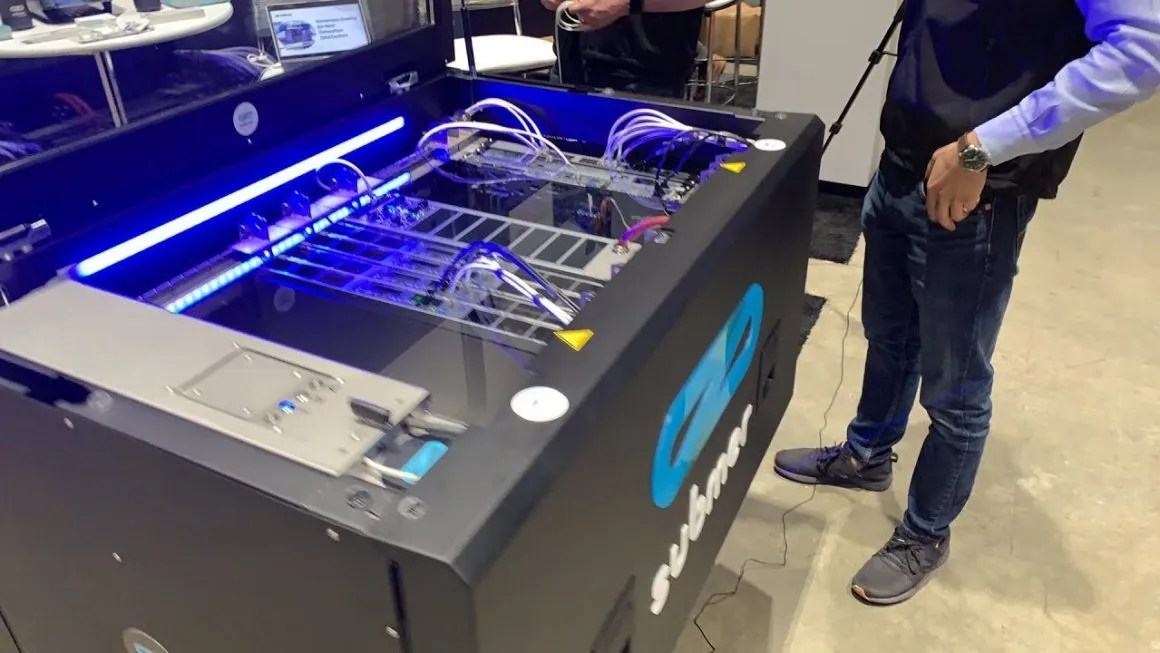 Sustainable Emerging Tech Liquid Immersion Cooling Hypertec