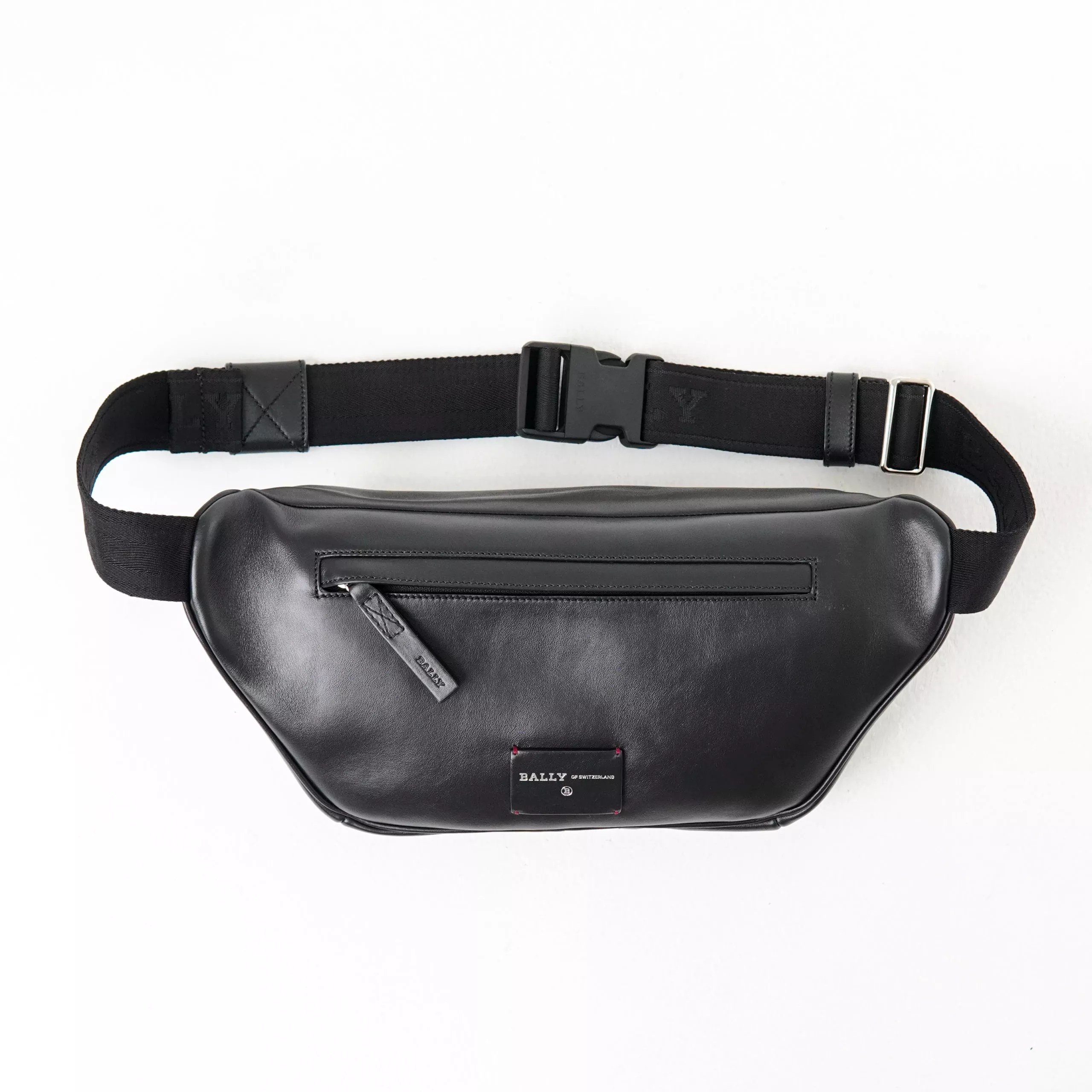 Tas BALLY PLAIN LEATHER BLACK WAIST BAG 100 AUTHENTIC HYPESNEAKER.ID