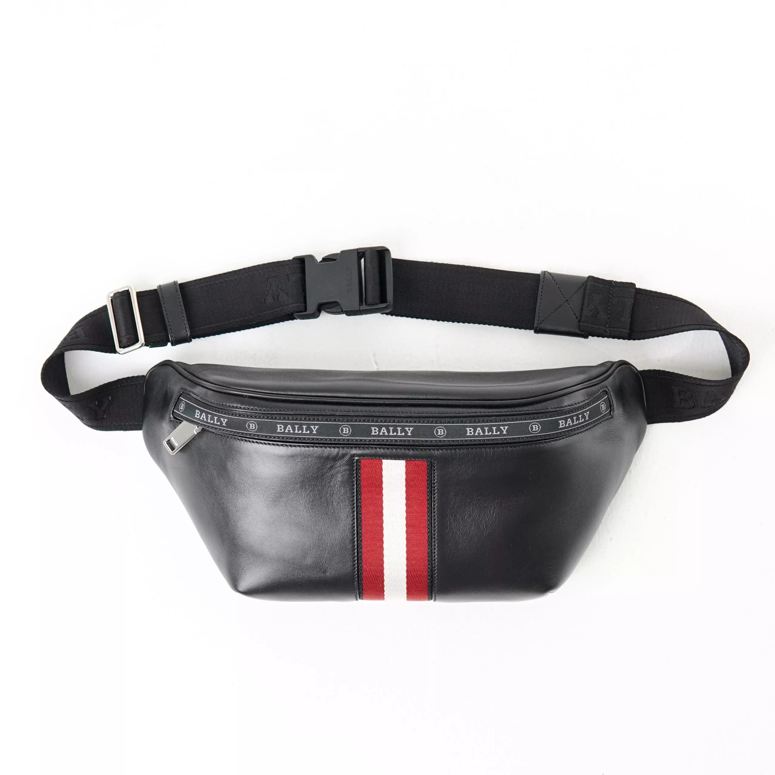 Tas BALLY PLAIN LEATHER BLACK WAIST BAG 100 AUTHENTIC HYPESNEAKER.ID
