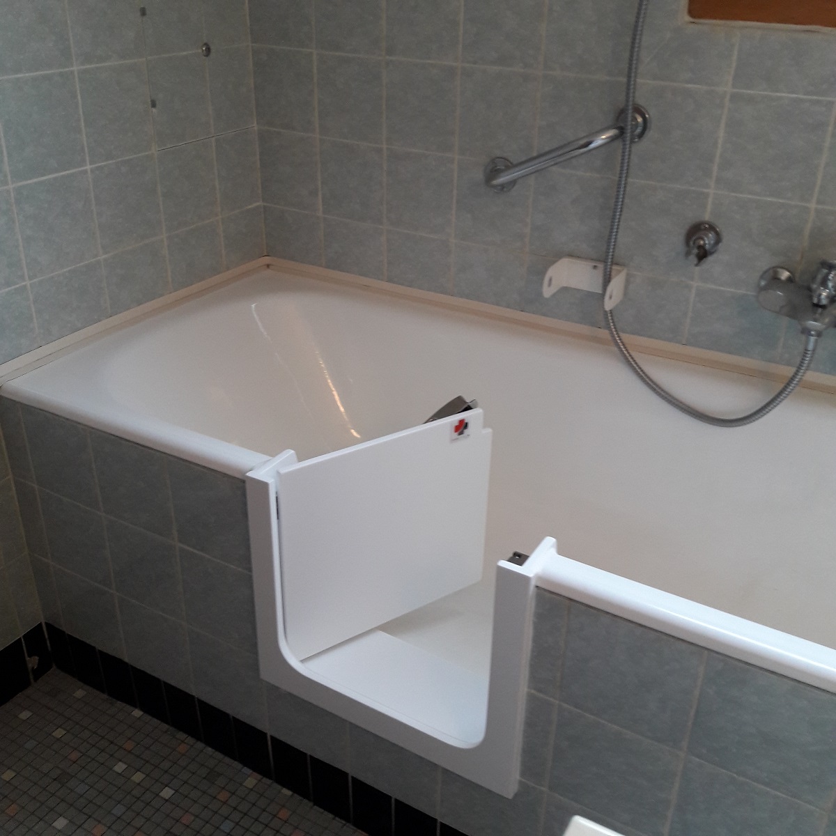 Porte pour baignoire / Baignoire avec porte Baignoire Senior, adaptée