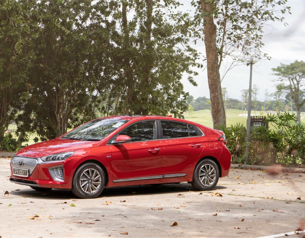 Hyundai IONIQ Electric Review by Torque