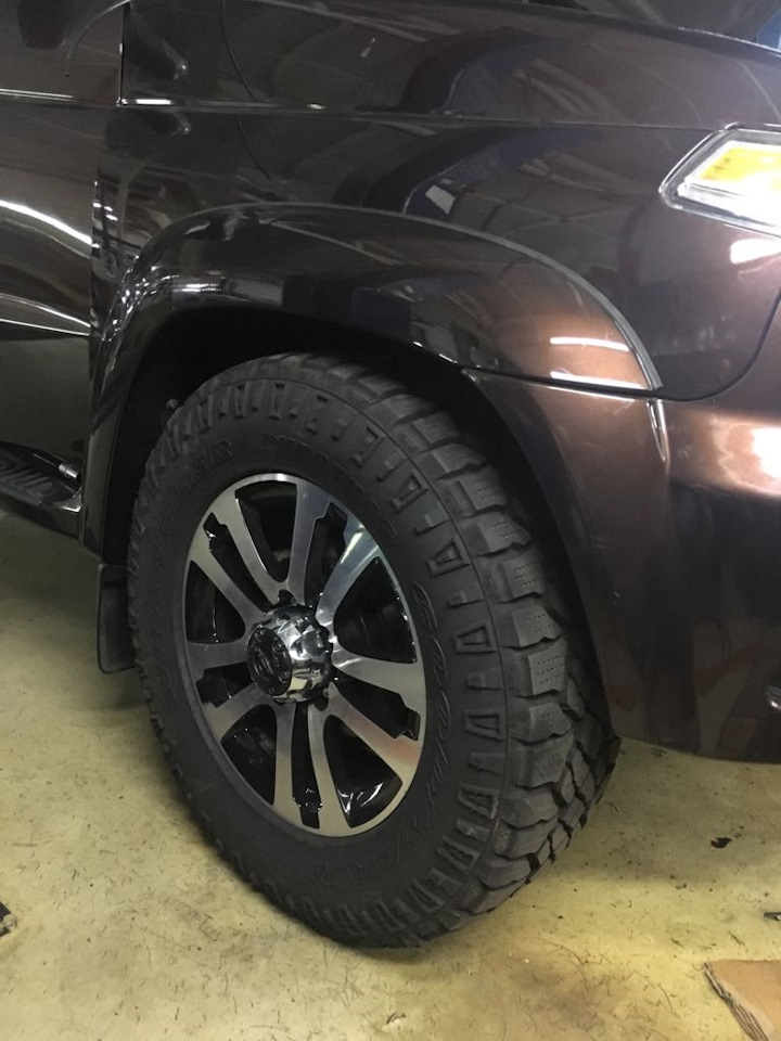 Может кому поможет краткая характеристика "Bridgestone Dueler A/T D697