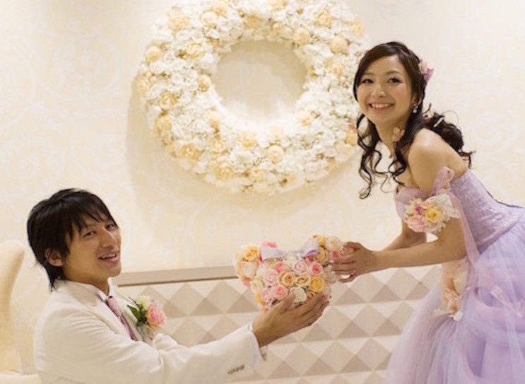 究極のサプライズ物語。感動を呼んだ、結婚式のサプライズムービー Anny アニー
