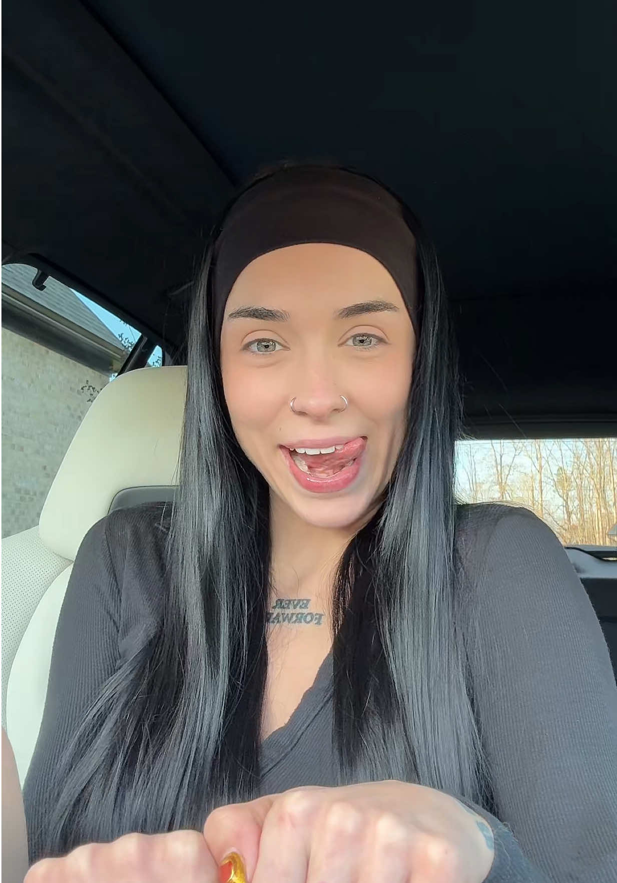 Kalin (xqueenkalin) Urlebird