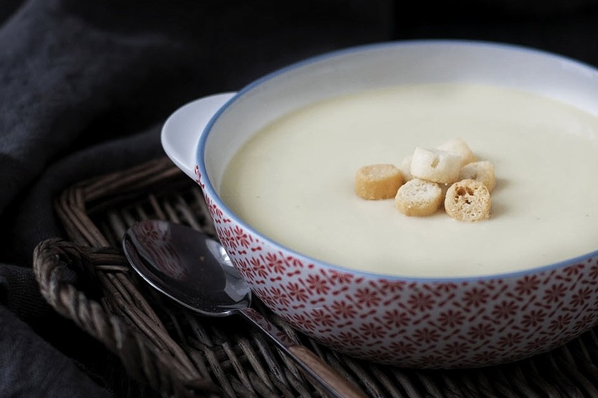 Vichyssoise sin nata ni mantequilla. Receta de cocina fácil, sencilla