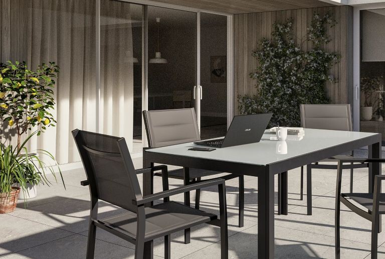 Leroy Merlin tiene las mesas y sillas de jardín más bonitas de la