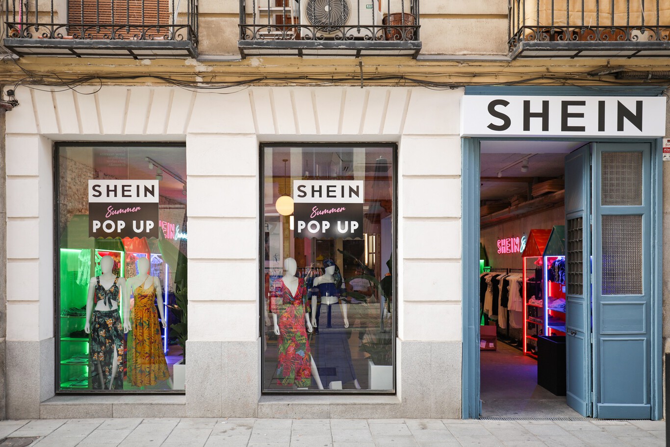 We visit the first Shein store in Spain and tell you what to find