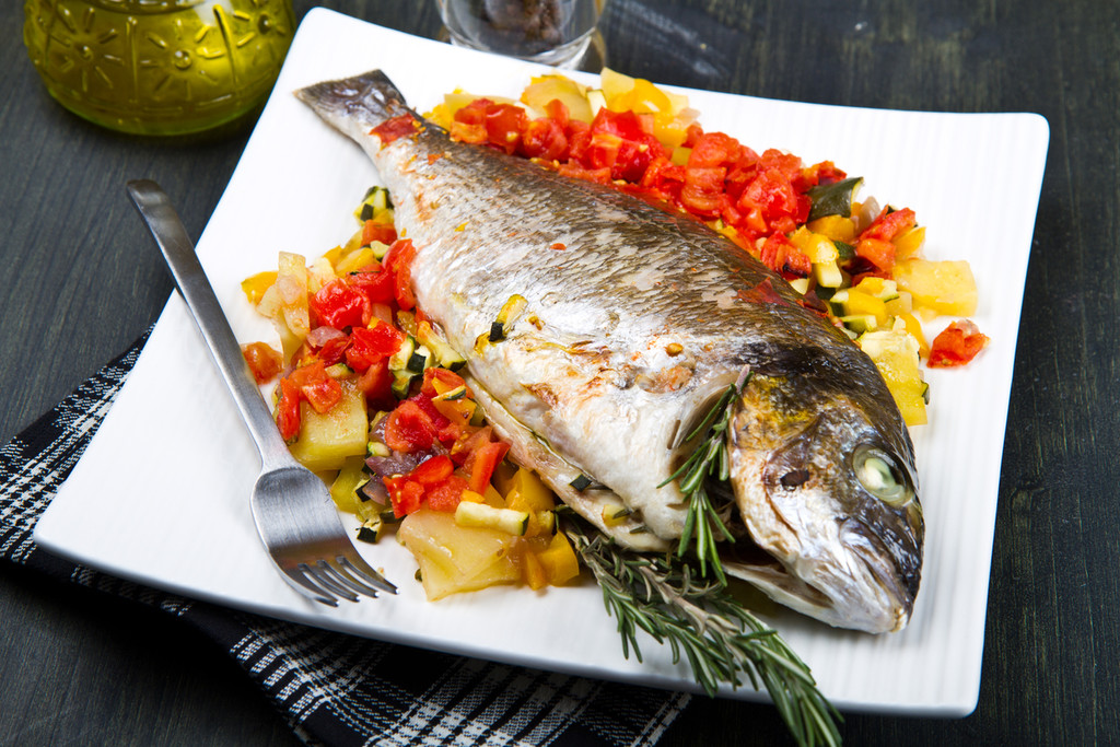 Cinco recetas de dorada al horno fáciles y caseras para cocinar pescado blanco