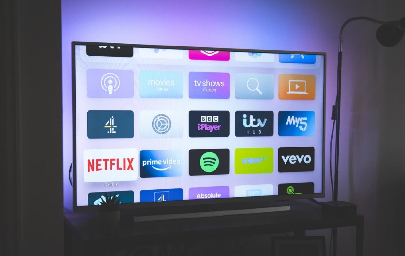 Televisiones para jugar en PS5 y XBOX XS ¿cuál es mejor comprar