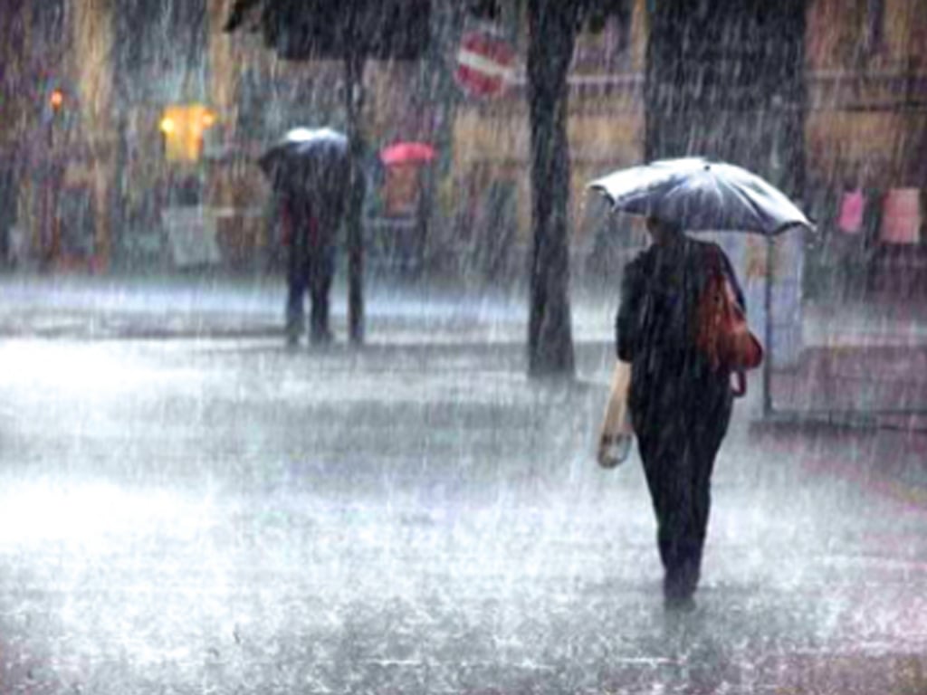 Punjab likely to receive heavy rains Pakistan Business
